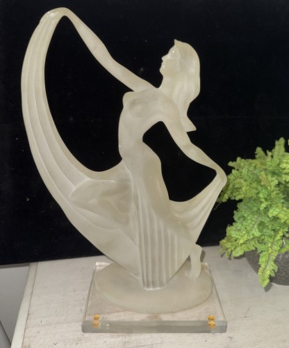Art deco lucite acrylic - acrylic, figure