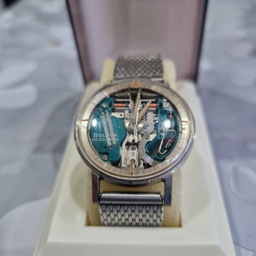 Bulova accutron men vintage - accutron,