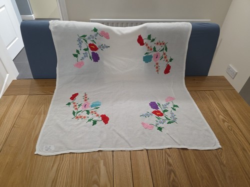 Vintage embroidered tablecloth - embroidered,