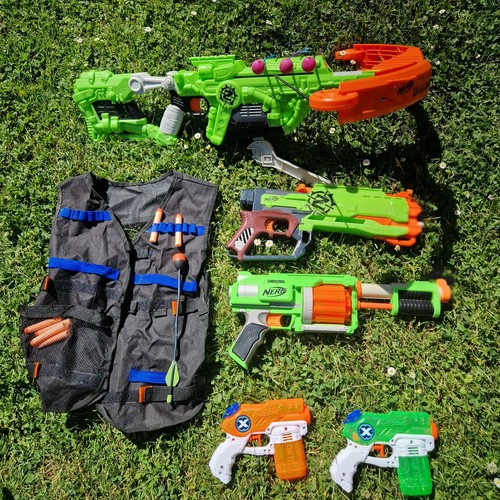 Nerf zombie strike bundle and - strike,
