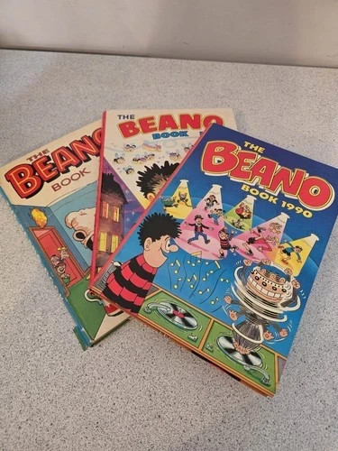 Beano annuals job lot 1974 - annuals,