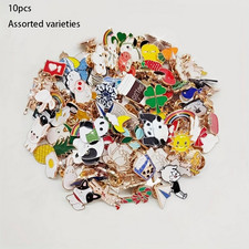 Mystery Enamel Pins Bundle –