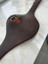 Butet Leather Stud Girth