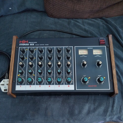 Vintage electronic stereo 6 - hh,