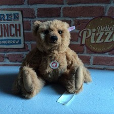 Gorgeous Steiff Ultimate Teddy Bear 681820.