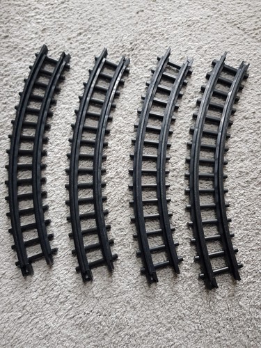 Lemax curved plastic train - 4,