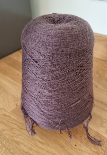 Approx 900g cone fine mauve - of,