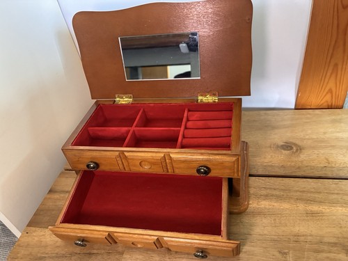 Wooden jewellery box mele - jewellery,