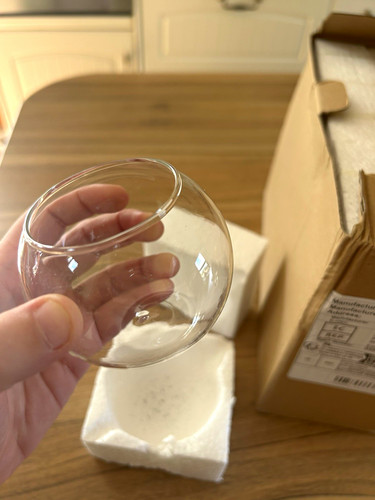 Clear glass round fish bowl - round,