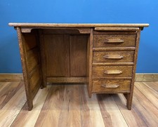 Vintage Oak Child’s Desk