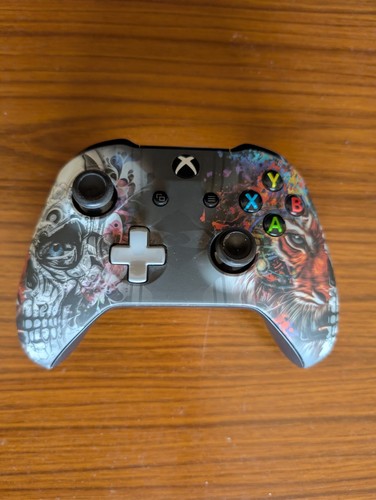 Xbox one controller - one, with