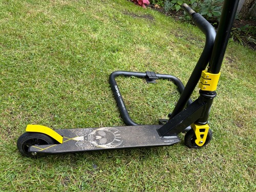 Zinc stunt scooter with good - zinc,