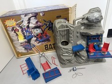 VTG Batman BATCAVE Master Play