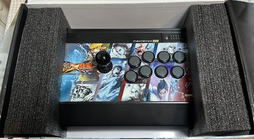Madcatz street fighter - fighter, x