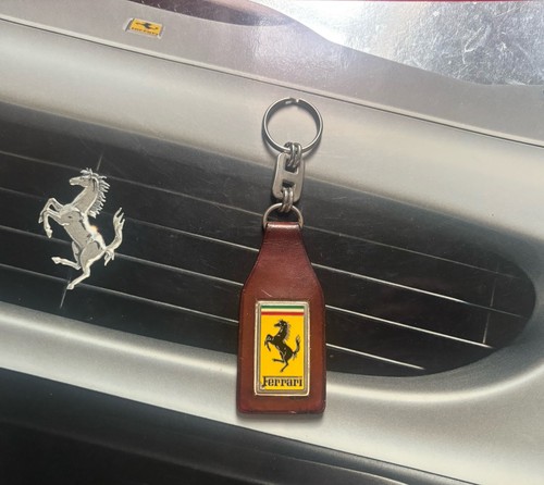 Genuine ferrari keyring - ferrari,