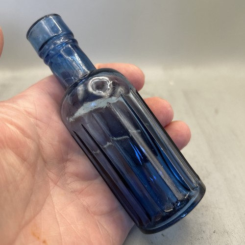 122 tall blue glass - mm,