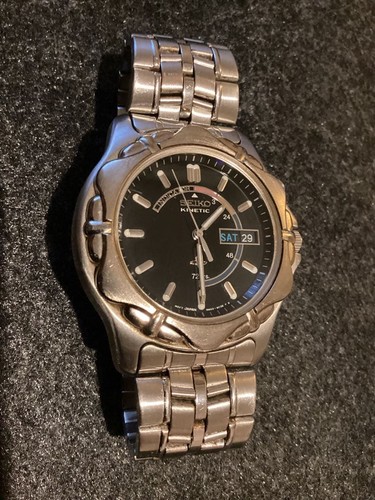 Seiko kinetic 5m23 - seiko,