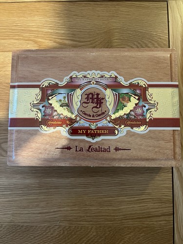Empty cigar box - cigar,