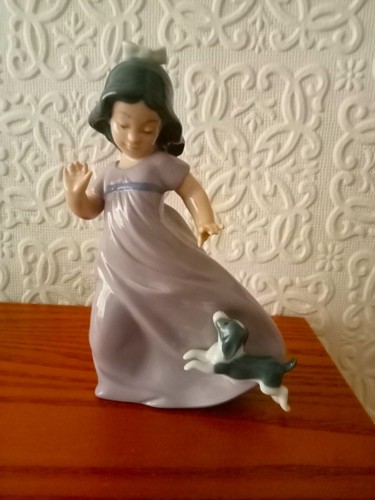 Lladro nao figurine - lladro,