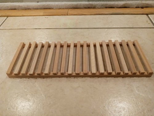 Scale trestle model - scale, train