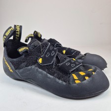 La Sportiva Tarantula Climbing