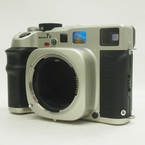 Mamiya champagne gold 6x7 - mamiya, ii