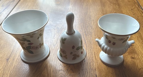 Wedgwood wild strawberry bone - wedgwood,