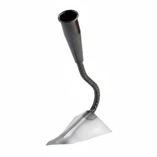 Triangular hoe thickened blade - triangular,