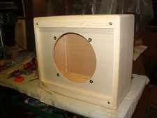 TRM 1x12 OPEN back guitar