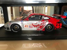 Porsche 911 GT3 RSR Flying Lizard  - Autoart 1/18 scale.