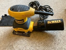 DeWalt D26441 Orbital Sander 230/ 240V - excellent condition