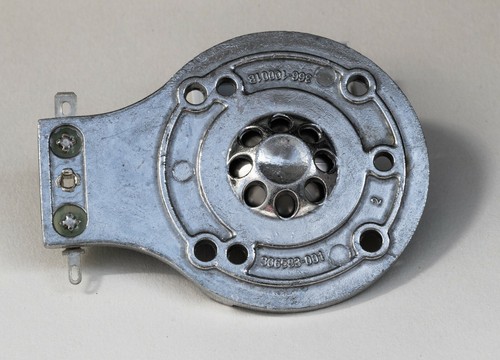 Metal diaphragm horn for - for, jbl