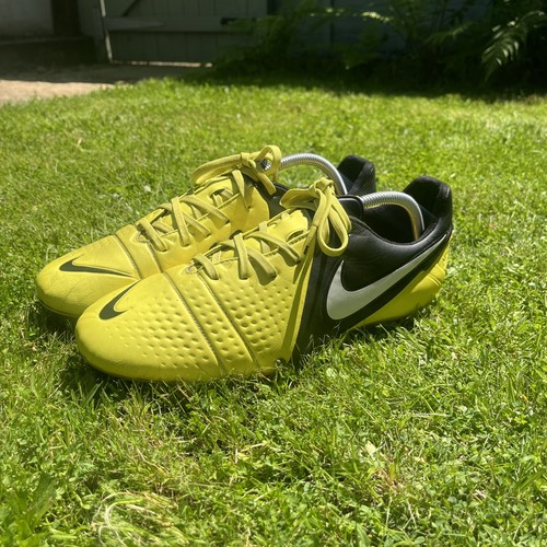 Nike ctr360 maestri iii - nike,