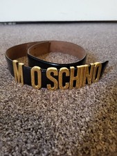 MOSCHINO Vintage Redwall