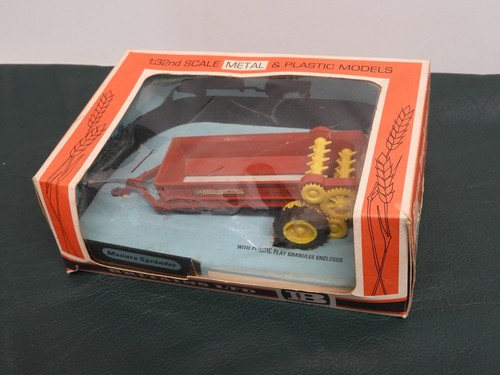 Vintage britains farm manure - britains,
