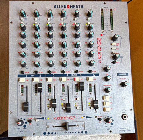 Allen heath xone 62 analogue - &,