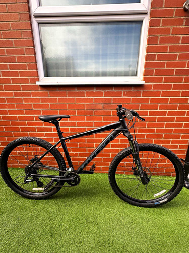 Carrera vengance mountain bike