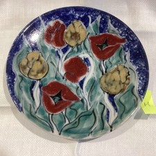 Highland Stoneware Scottish Pottery. Plate/Wall Hanging 20 cms FLORAL (M)