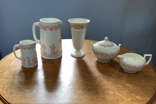 Wedgwood embossed queensware - embossed,