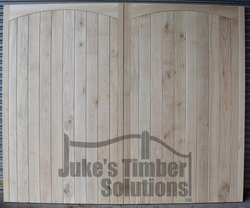 Wooden oak garage - wooden, curved