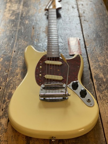 Fender mustang japan 1965 - fender,