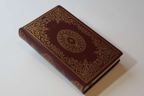 Christmas books charles - -,
