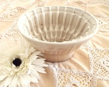 VINTAGE ANTIQUE  Victorian