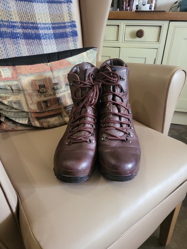 Altberg 3721 defender boots - altberg,