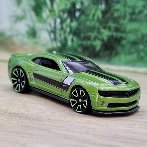 Hot wheels chevy camaro - wheels,