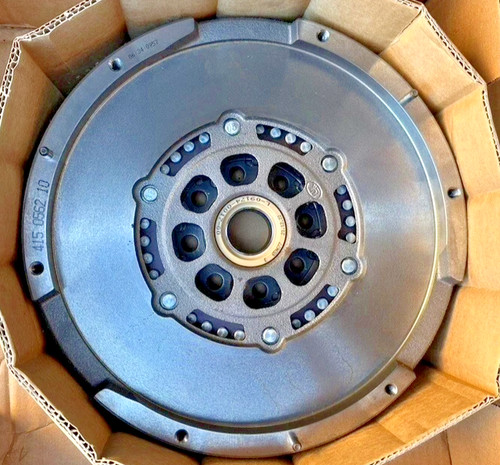 Dual mass flywheel - flywheel, bmw