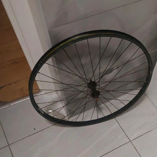 700c rear road bike wheel - rear,