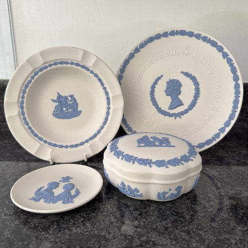 Wedgwood jasper ware blue - ware, on