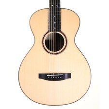 Lakewood CP-32 Parlor Acoustic Guitar with Gig Bag (Pre-Owned)