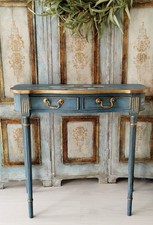 BEAUTIFUL CONSOLE TABLE